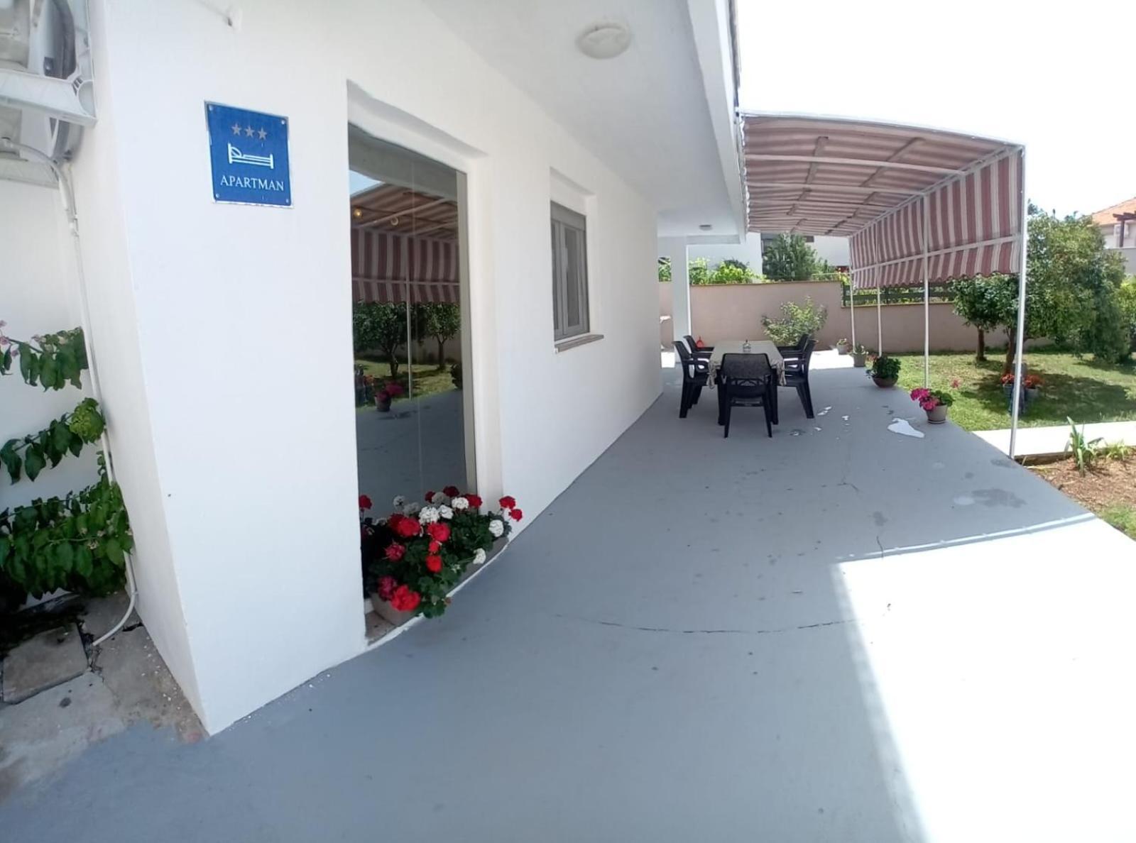 Apartman Naomi Bibinje Camera foto